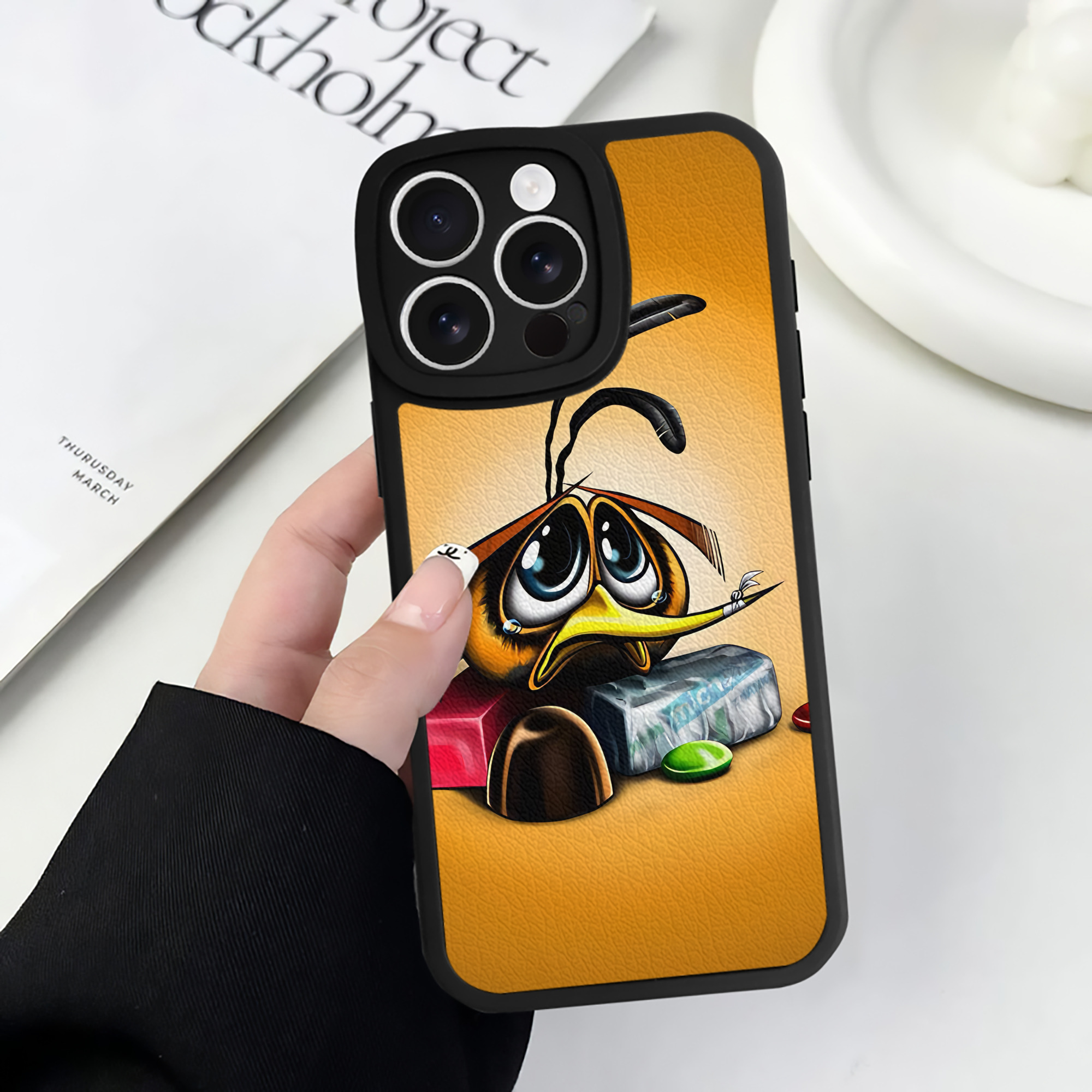 （画像用） Angry Birds アングリーバード 【iPhone 16シリーズ対応】シリコンスマホケース（レザー調） 材質：シリコン